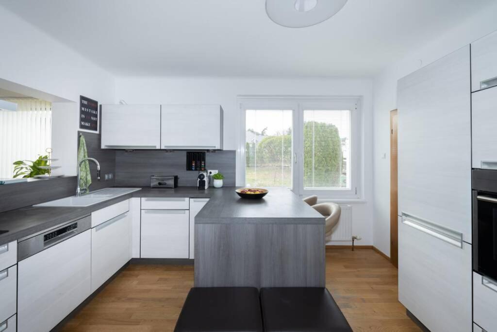 Schoenes Ferienhaus Mit Garten Pörtschach am Wörthersee 外观 照片